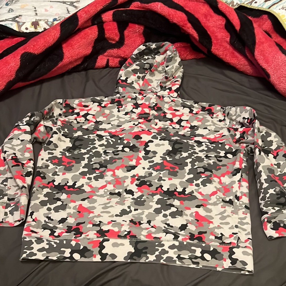 🔥STAPLE RED GREY CAMO HOODIE RARE - Picture 5 of 9